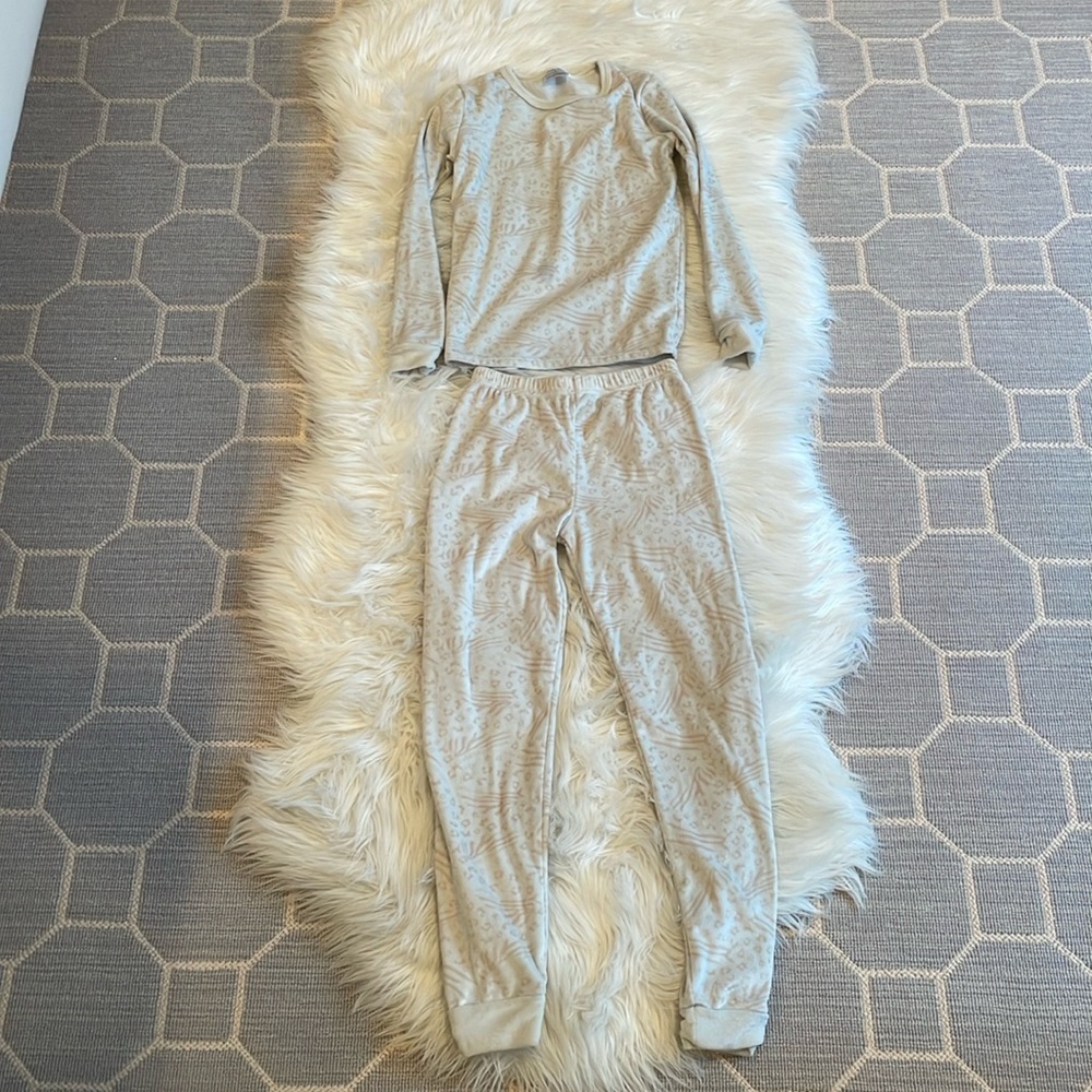 Calvin Klein like-new kids pajamas size 10, extremely soft, true to size